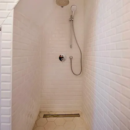 דירה Mareblu By Irundo רוביני